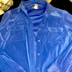 Blue flannel like button down, brand name is allison tylor, size XL